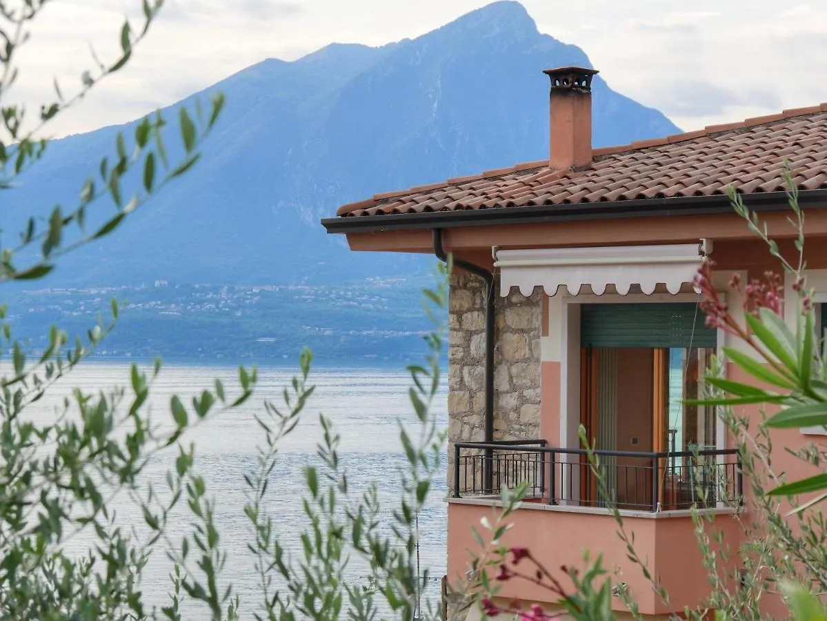 Luminoso Appartamento Vista Lago Torri Del Benaco
